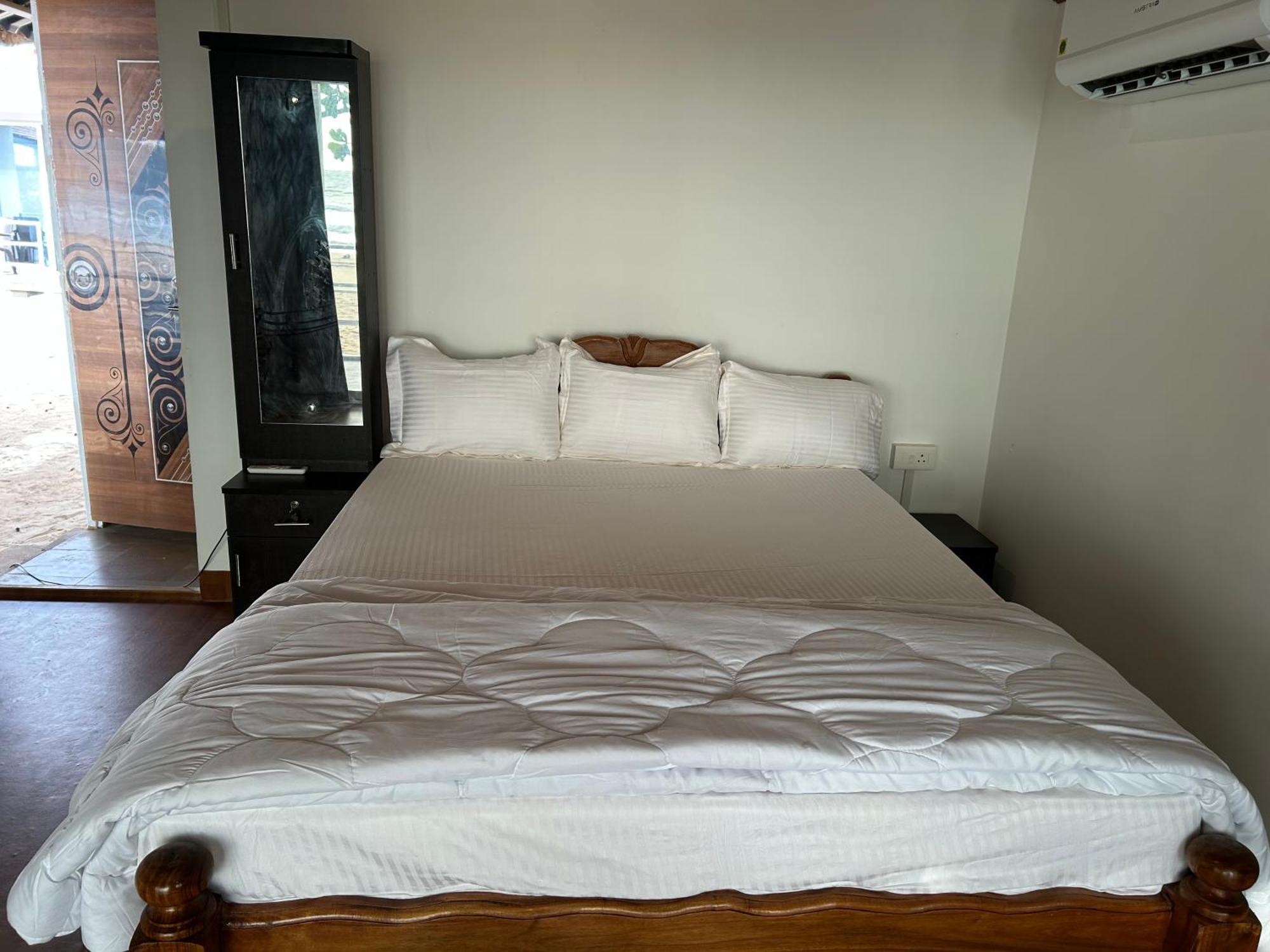 Omkar Beach Bungalow Агонда Экстерьер фото
