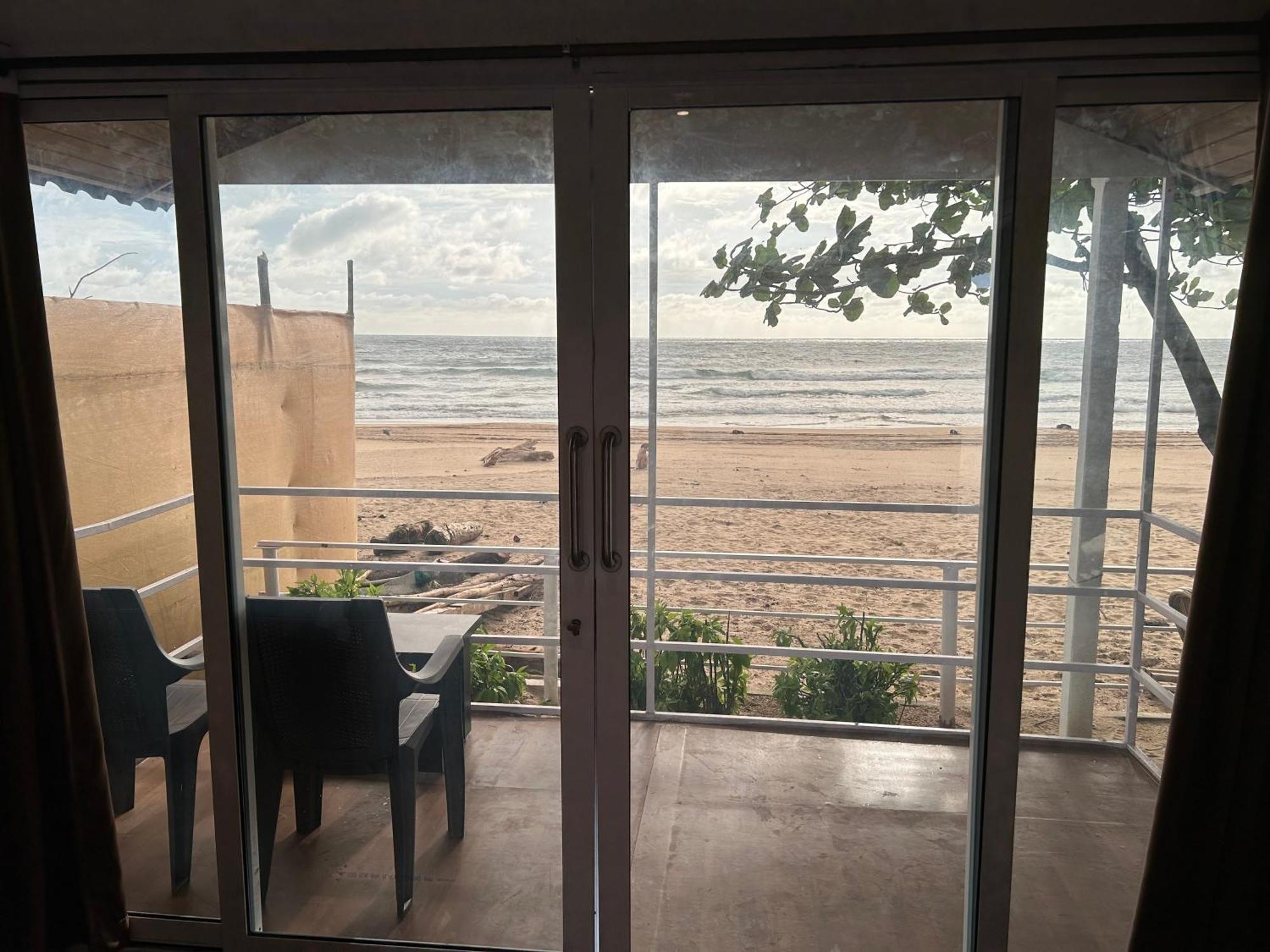 Omkar Beach Bungalow Агонда Экстерьер фото